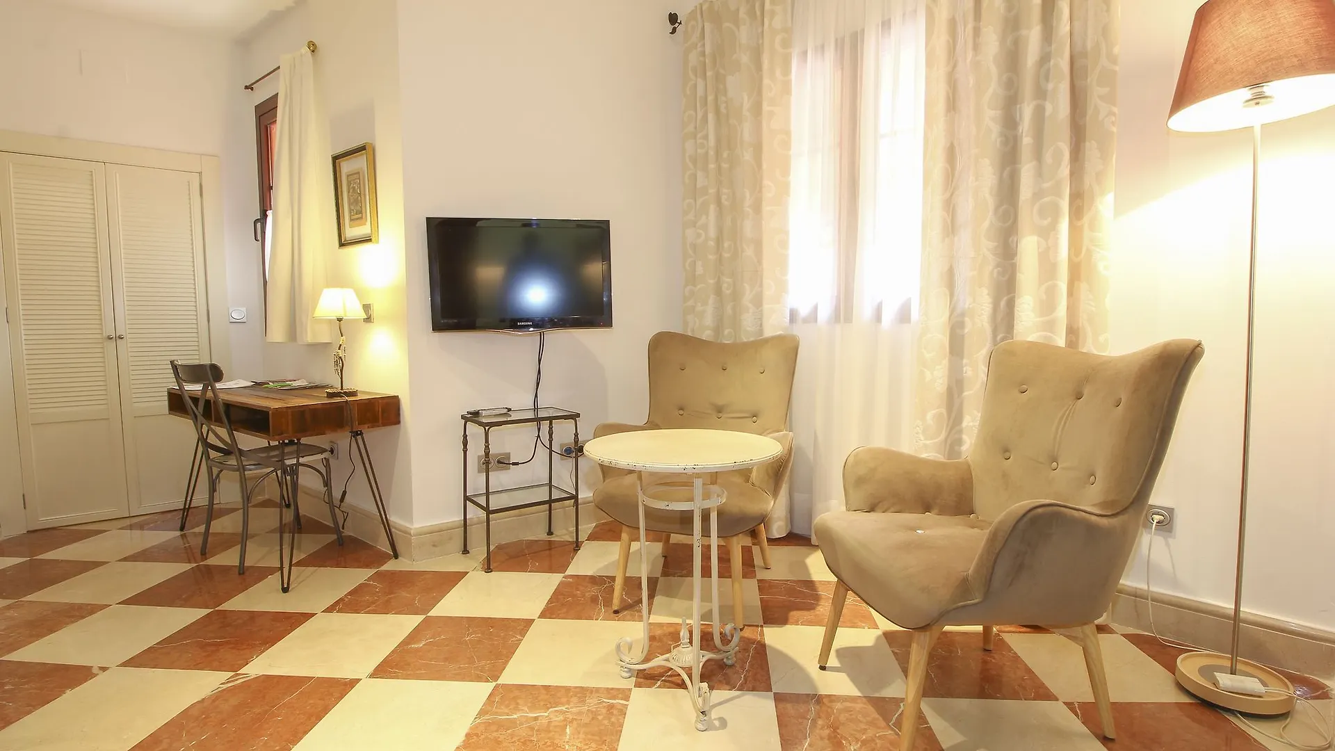 Deluxe Apart. Pza De La Encarnacion Q5 إشبيلية